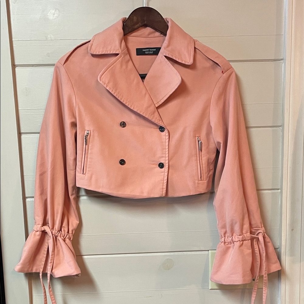 Tammy Tangs Cropped Blazer Jacket Size XS.
